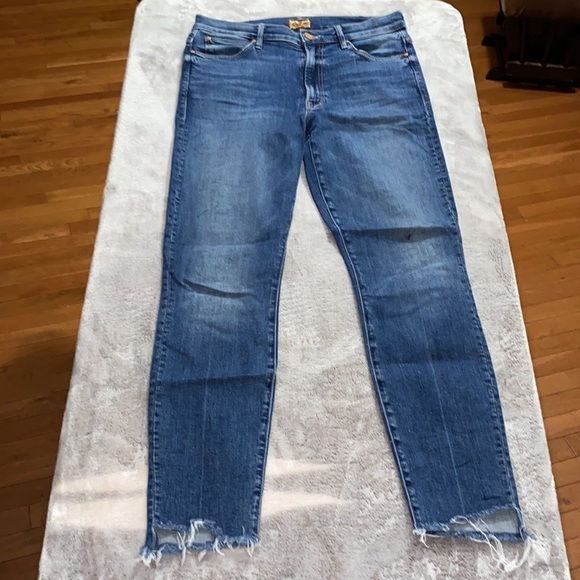 MOTHER THE STUNNER ZIP ANKLE STEP FRAY IN WALKING ON COALS HIGH RISE RAW HEM - Picture 7 of 15